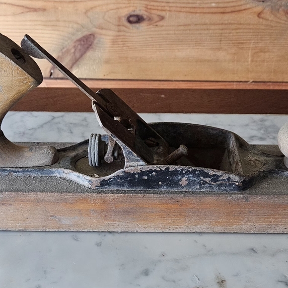 Vintage Wooden Hand Plane - Picture 5 of 7